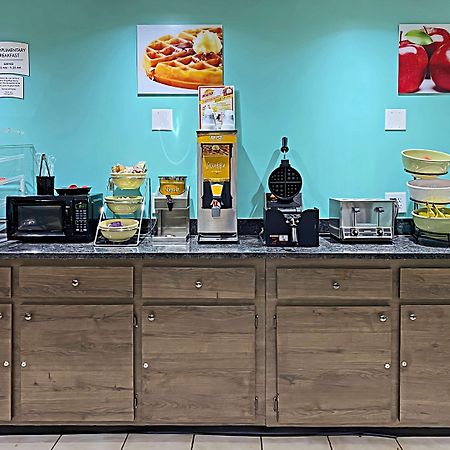 Quality Inn Henderson I-85 Bagian luar foto