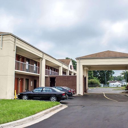 Quality Inn Henderson I-85 Bagian luar foto
